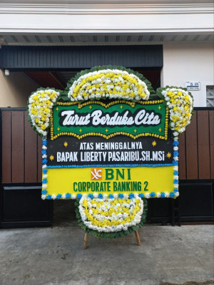 Papan Bunga Duka di Kandat