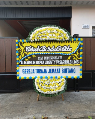 Papan Bunga Duka di Kandat
