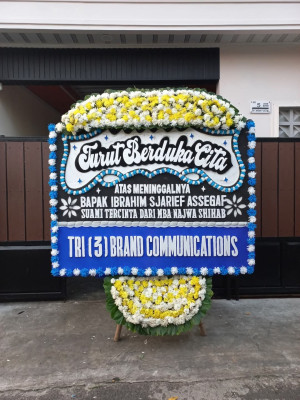 Papan Bunga Duka di Kandat